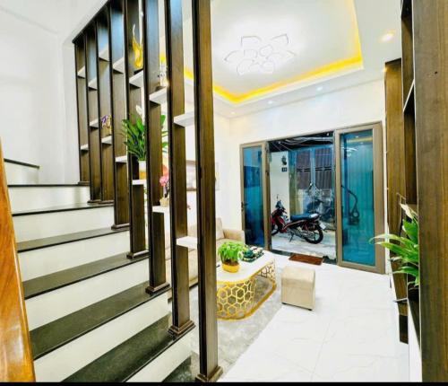 Thuê 35tr/tháng | Ngôi nhà 9 phòng hẻm xe tải thuận tiện Binh Thanh 7.3 tỷ